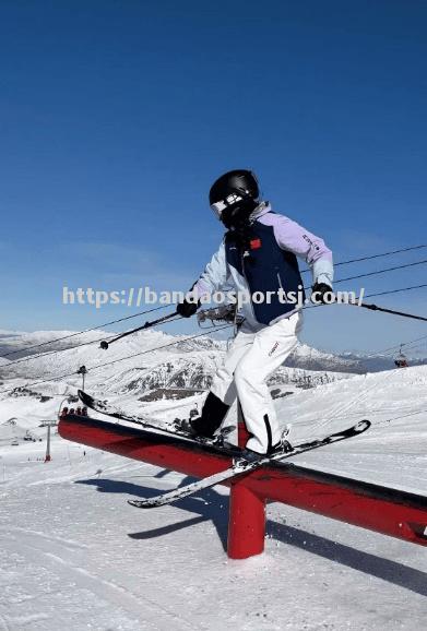 捷克选手飒爽登场，挪威队奋起直追自由式滑雪男子空中技巧预赛